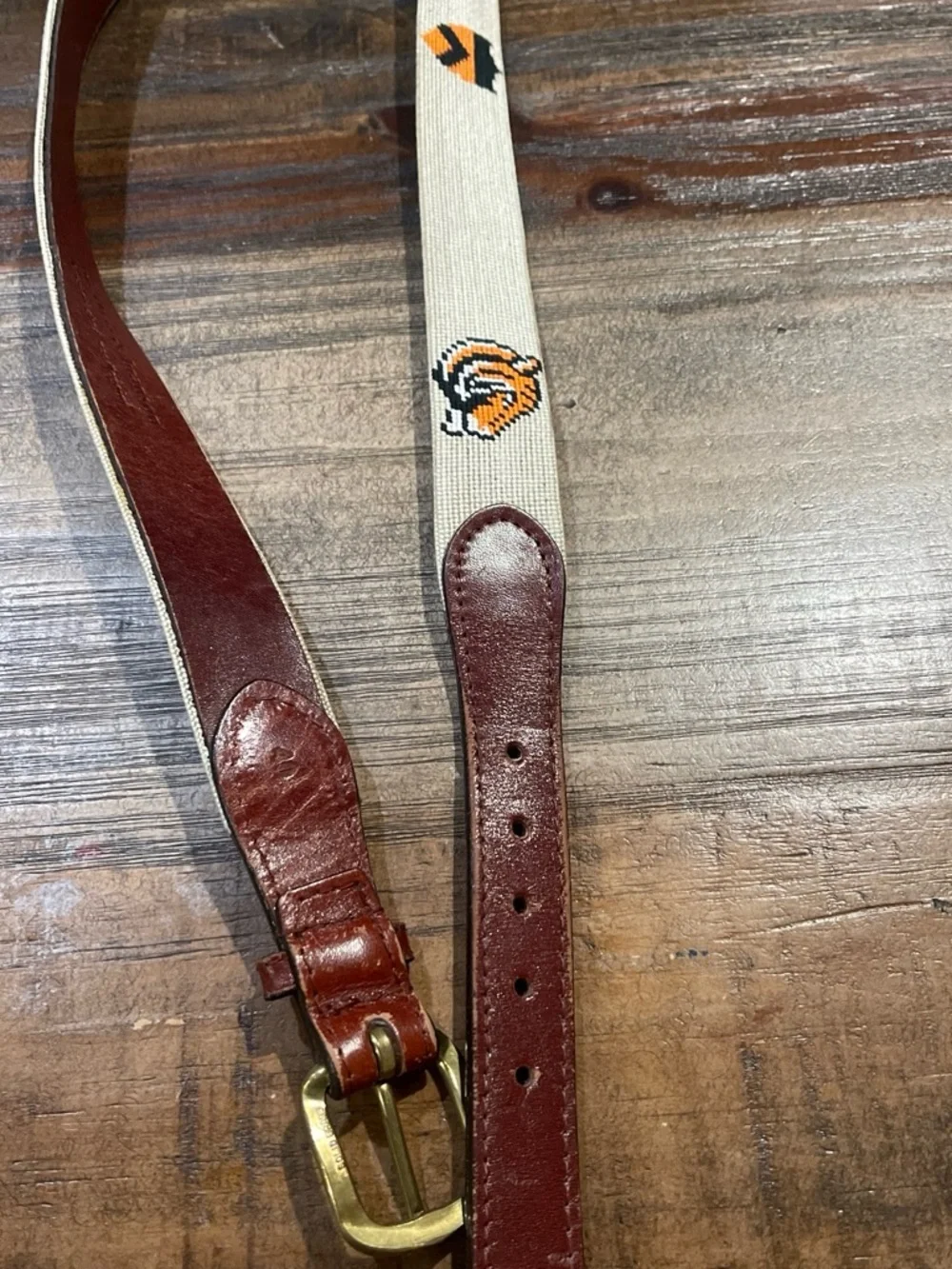 Smathers & Branson Hand Stitched needlepoint Leather Belt - brown size 40